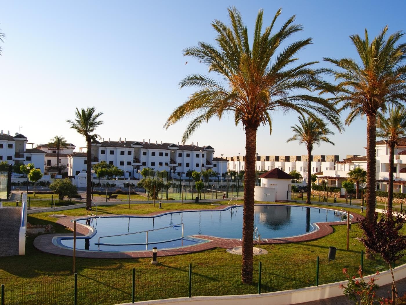 Ref 14c.Apartamento bajo 2 dormitorios Taymar